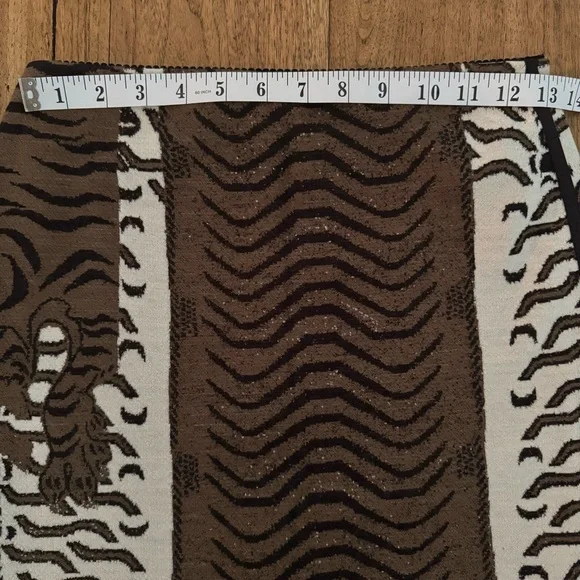 Marc Cain Wool Blend Knit Skirt – Tiger Print, Size Small (US 4) - Picture 6 of 12